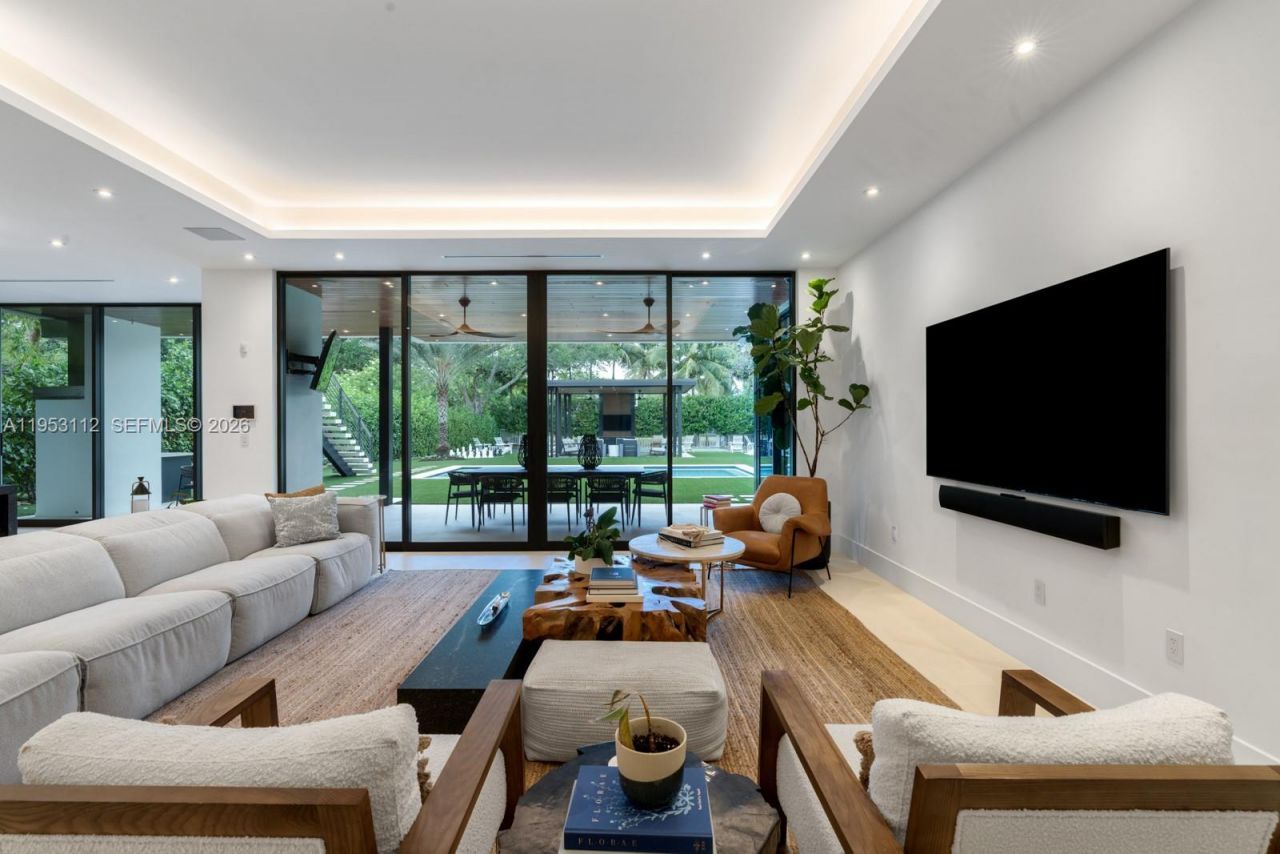 6031 SW 88th St, South Miami, FL 33156 Photo