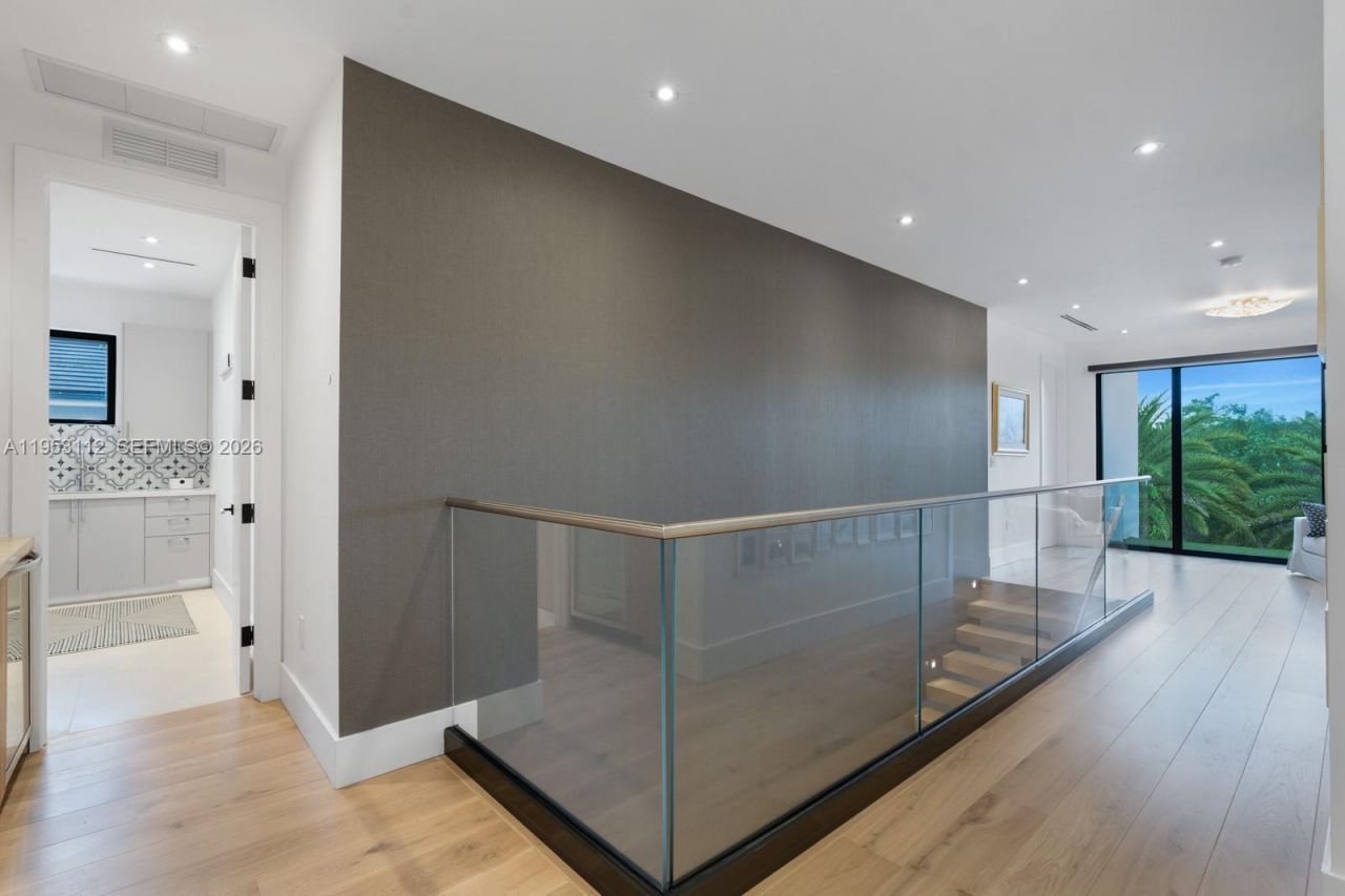 6031 SW 88th St, South Miami, FL 33156 Photo