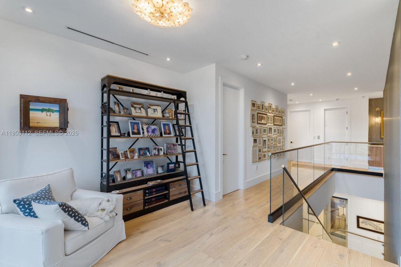 6031 SW 88th St, South Miami, FL 33156 Photo