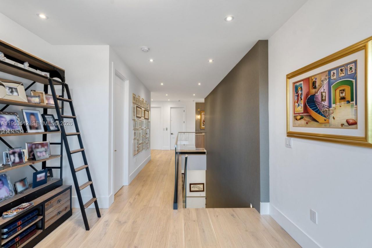 6031 SW 88th St, South Miami, FL 33156 Photo