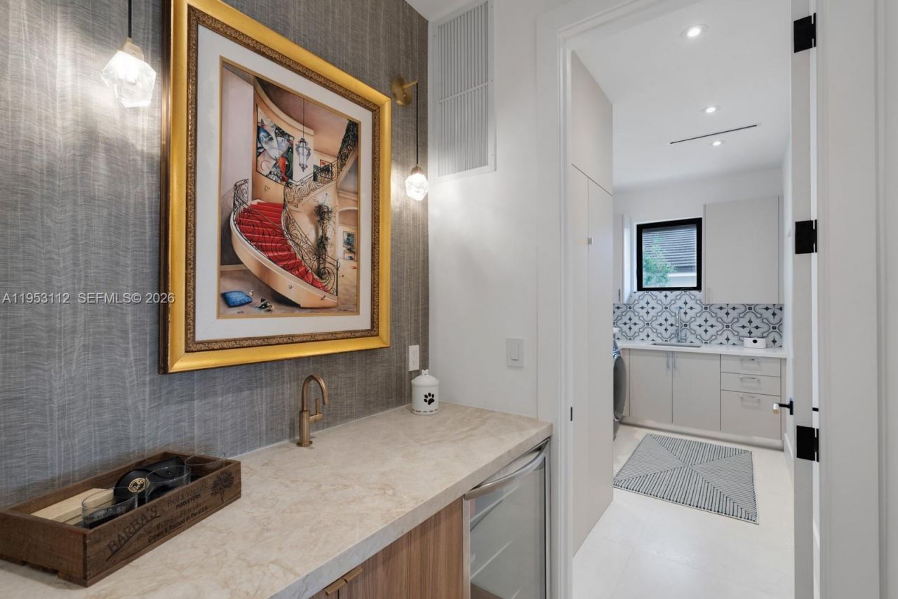 6031 SW 88th St, South Miami, FL 33156 Photo