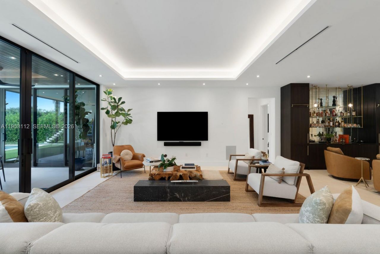 6031 SW 88th St, South Miami, FL 33156 Photo