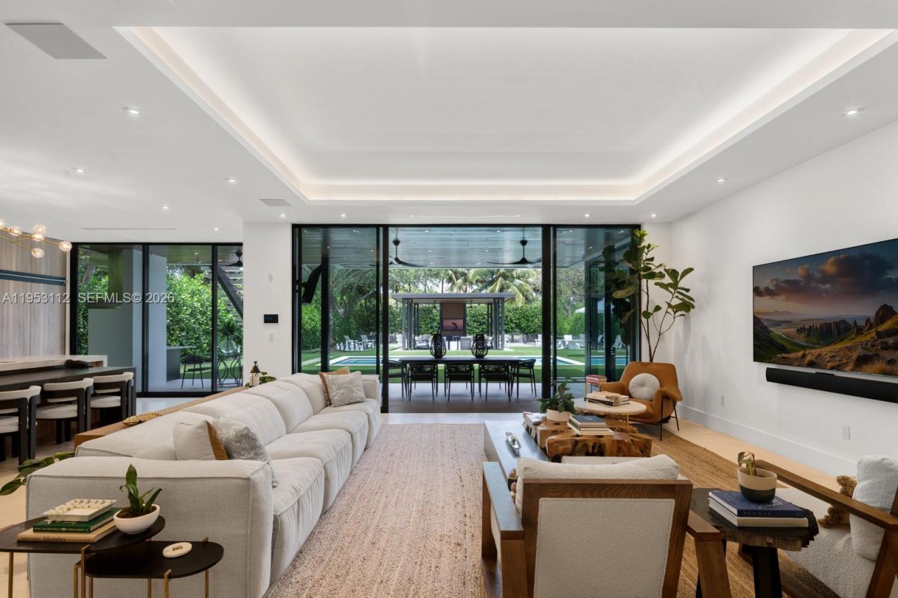 6031 SW 88th St, South Miami, FL 33156 Photo