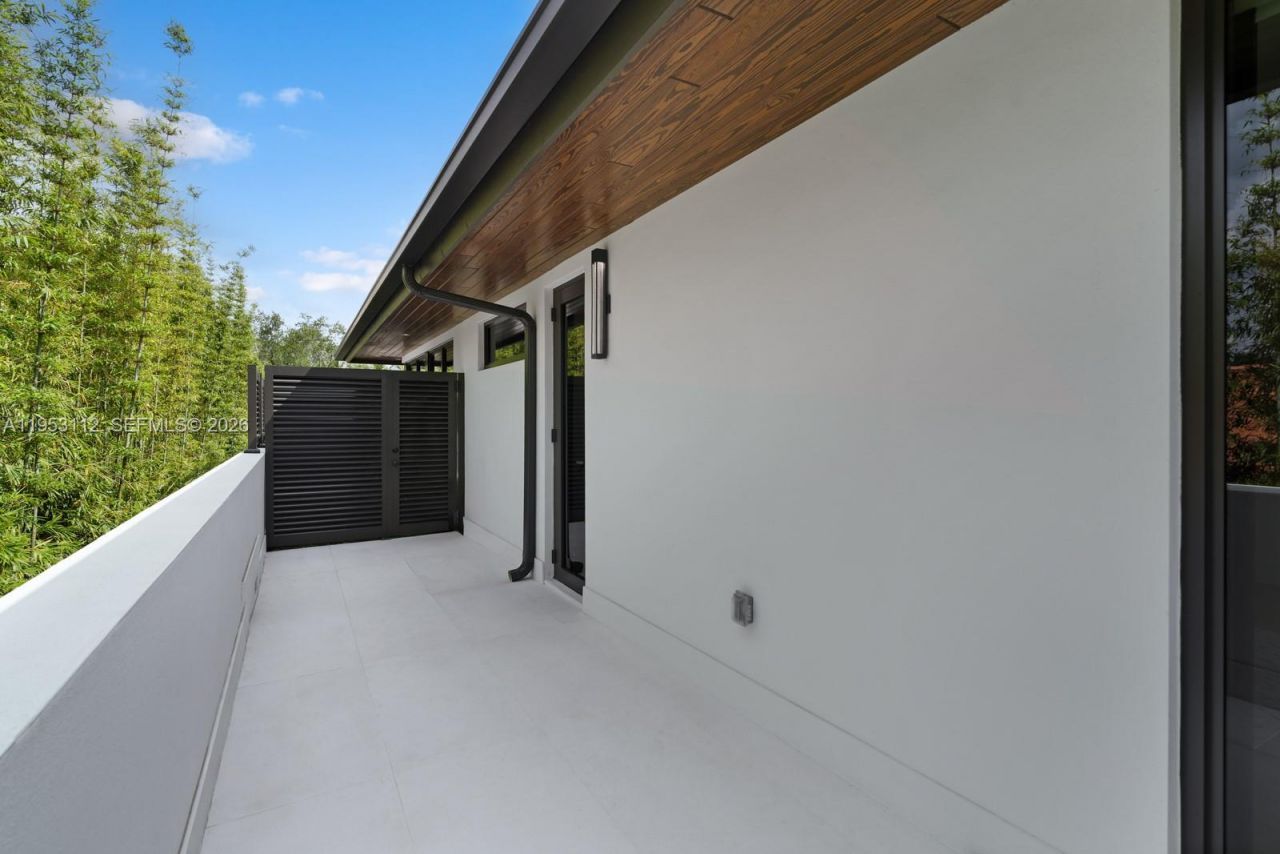 6031 SW 88th St, South Miami, FL 33156 Photo