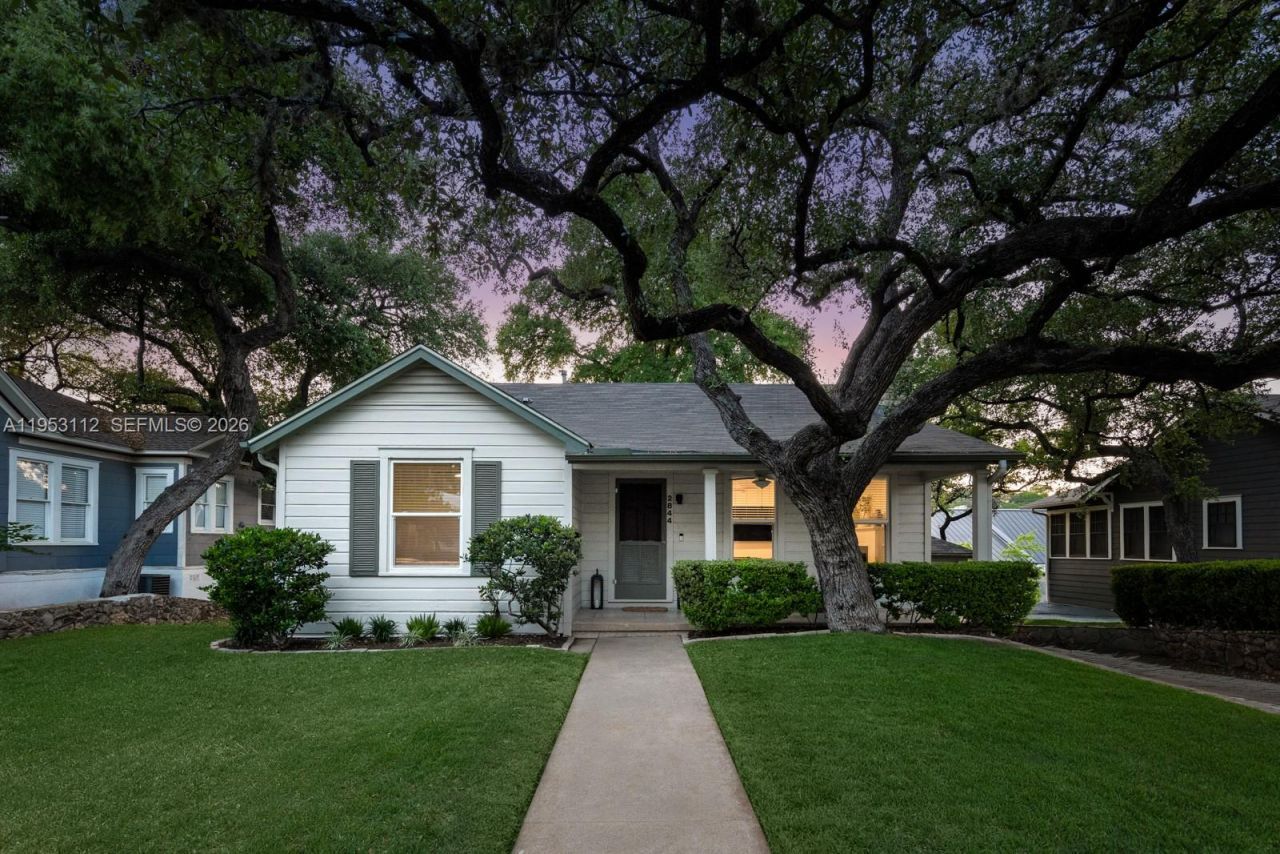 6031 SW 88th St, South Miami, FL 33156 Photo