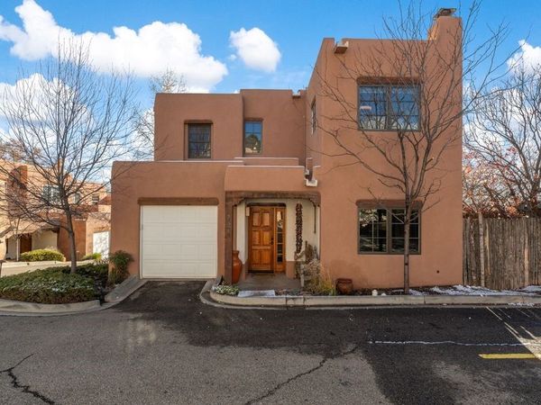 211 Rosario, Unit 13, Santa Fe, NM 87501
