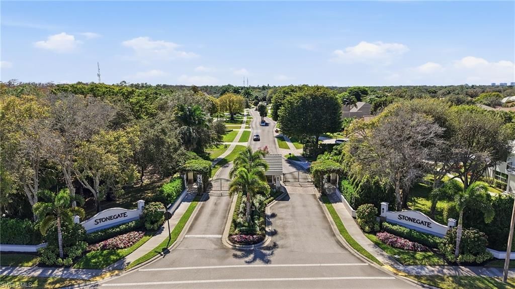 7395 Stonegate Dr, Naples, FL 34109 Photo