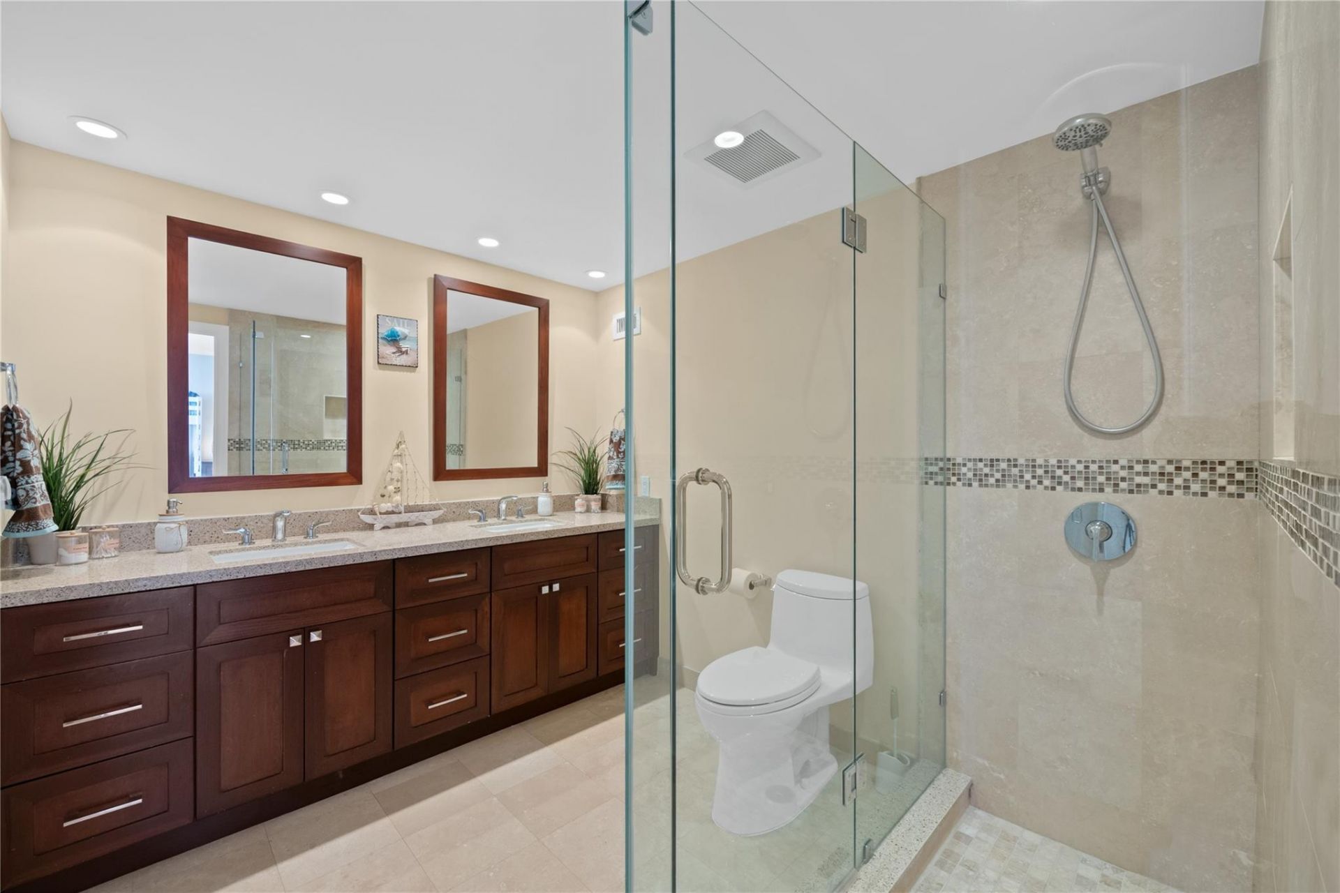 4300 N Ocean Boulevard, Unit 15E, Fort Lauderdale, FL 33308 Photo