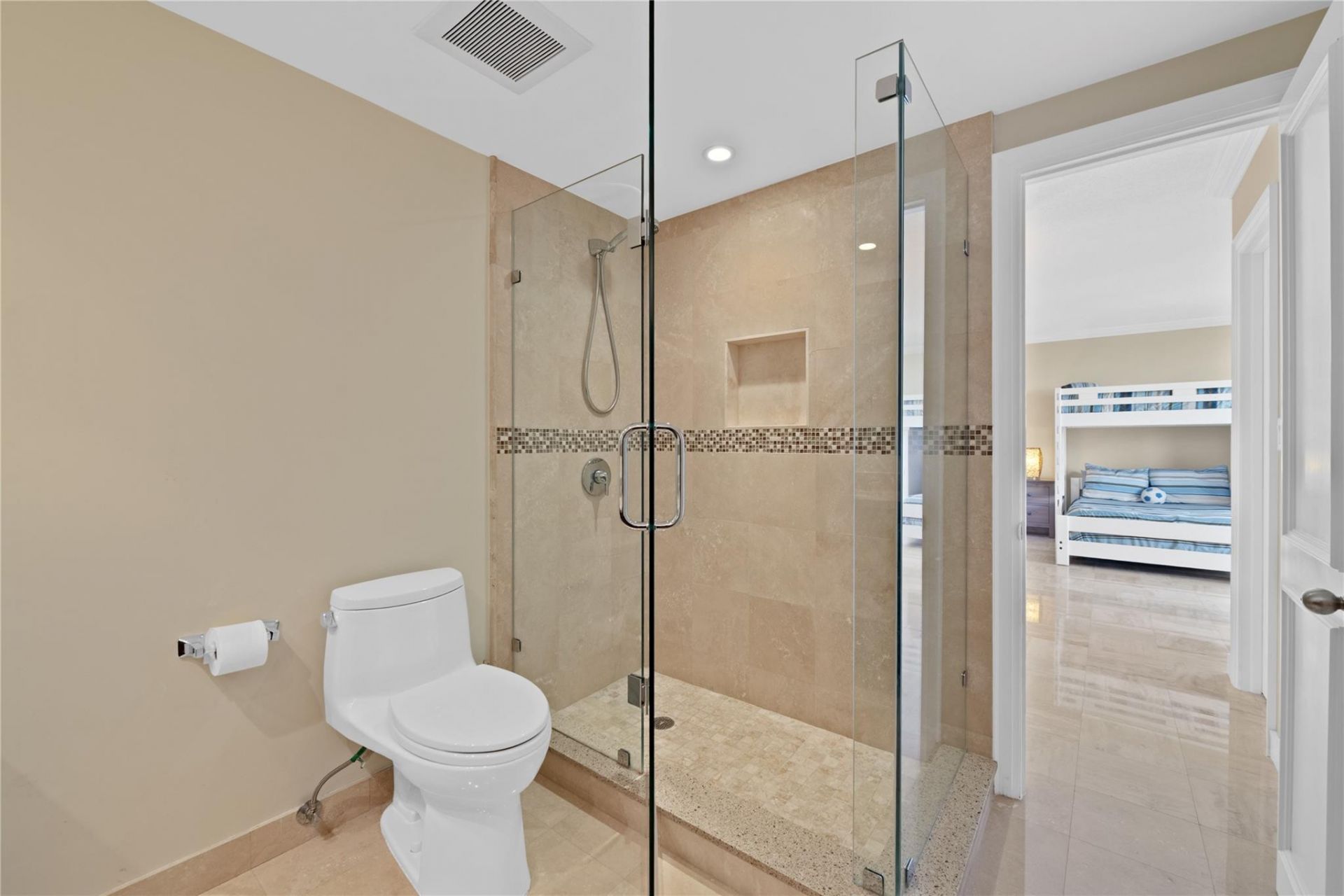 4300 N Ocean Boulevard, Unit 15E, Fort Lauderdale, FL 33308 Photo