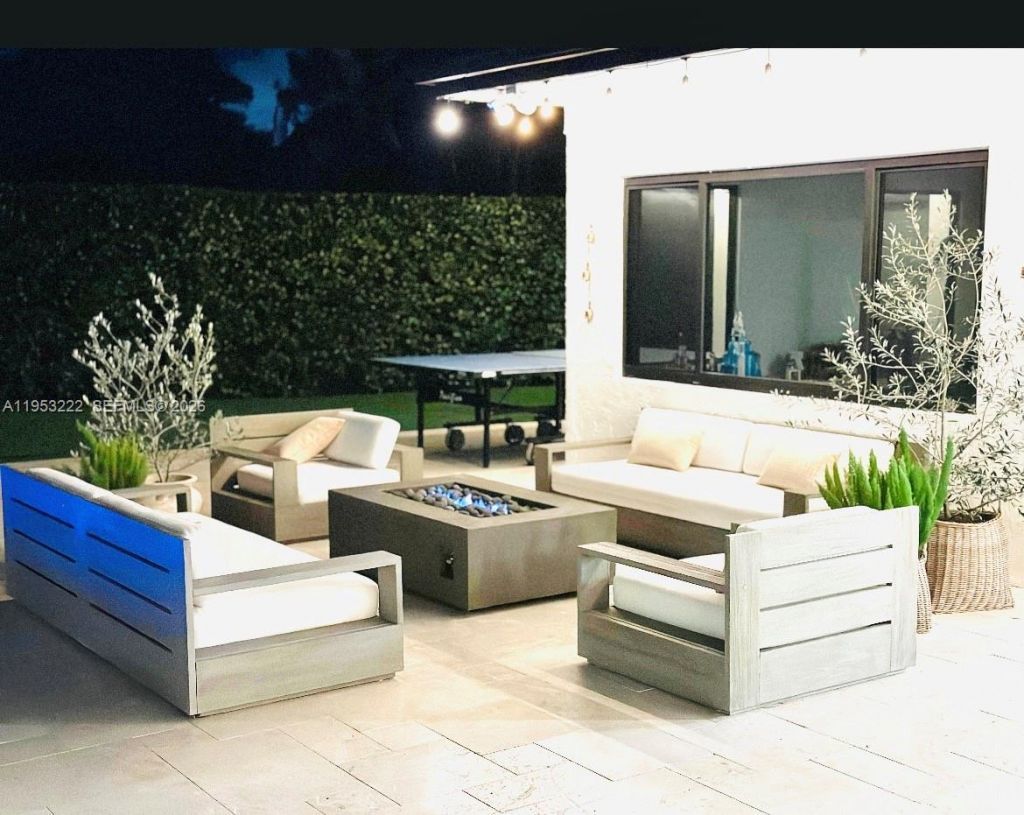 2475 NW 25th St, Boca Raton, FL 33431 Photo