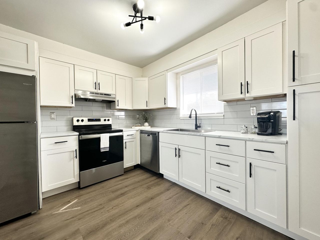 2336 Northview Drive Photo 6