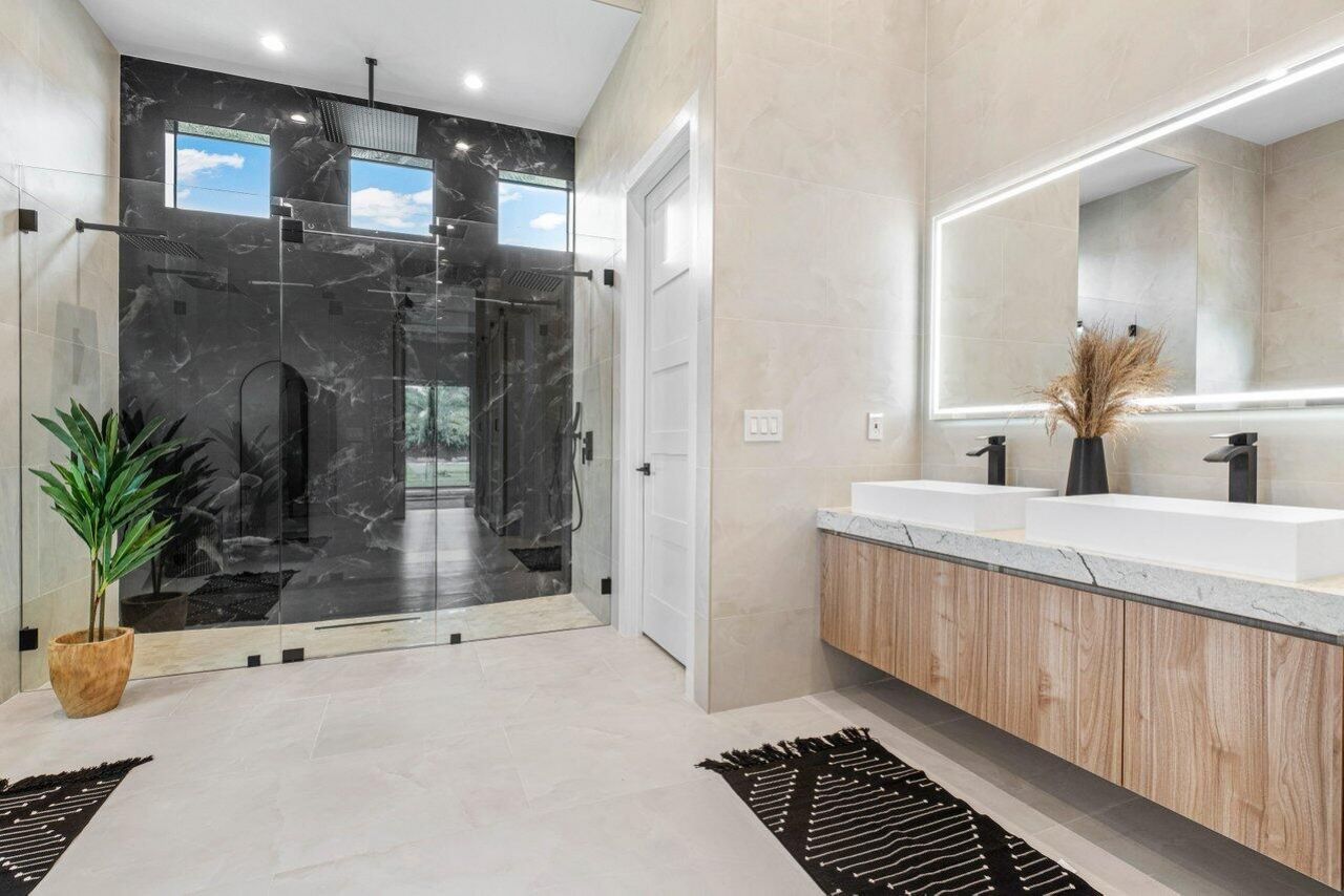 221 Milestone Way, West Palm Beach, FL 33415 Photo