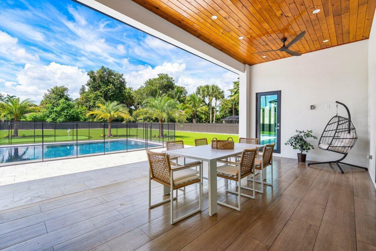 221 Milestone Way, West Palm Beach, FL 33415 Photo