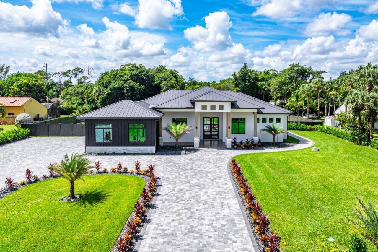 221 Milestone Way, West Palm Beach, FL 33415 Photo