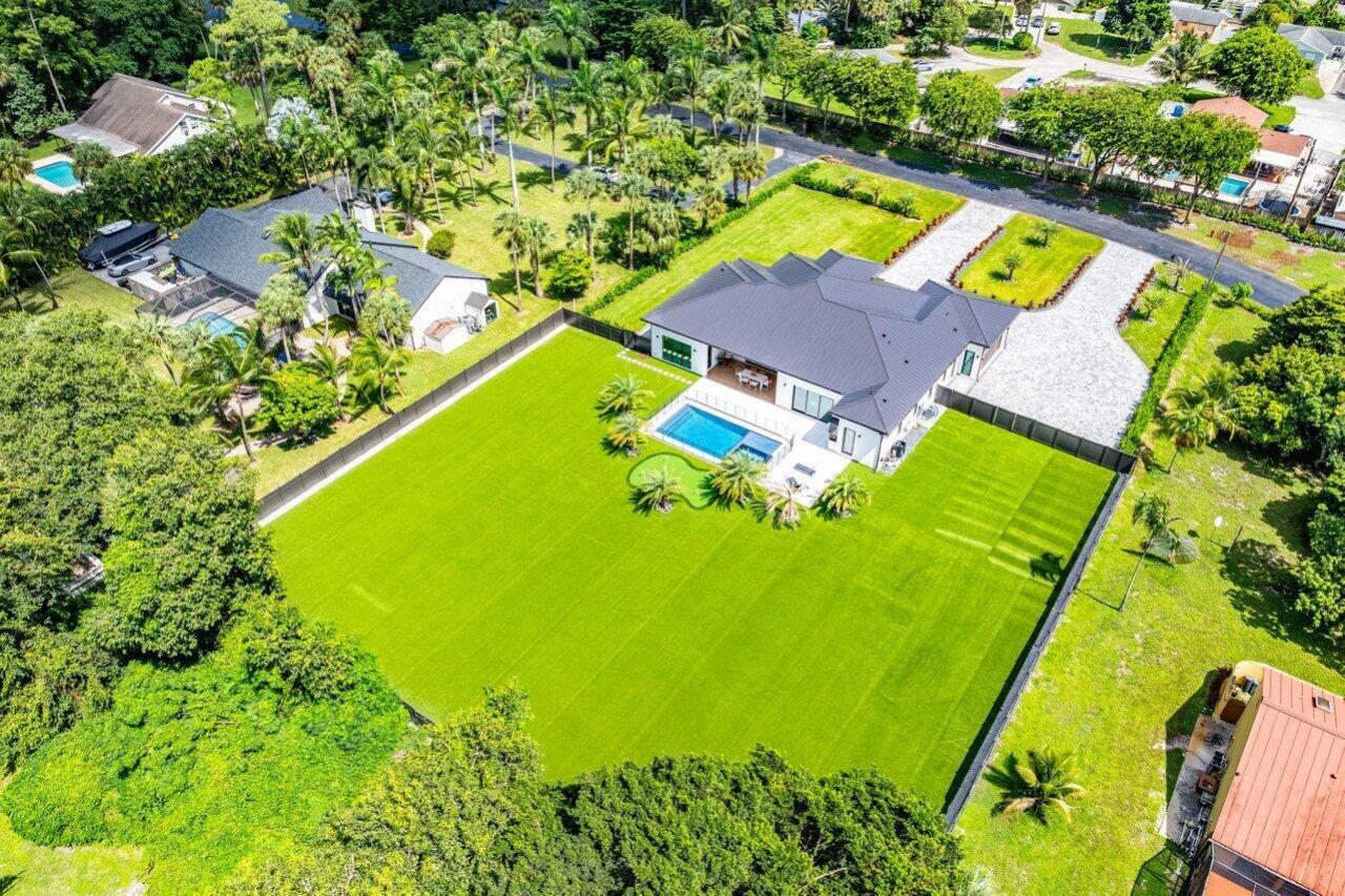 221 Milestone Way, West Palm Beach, FL 33415 Photo