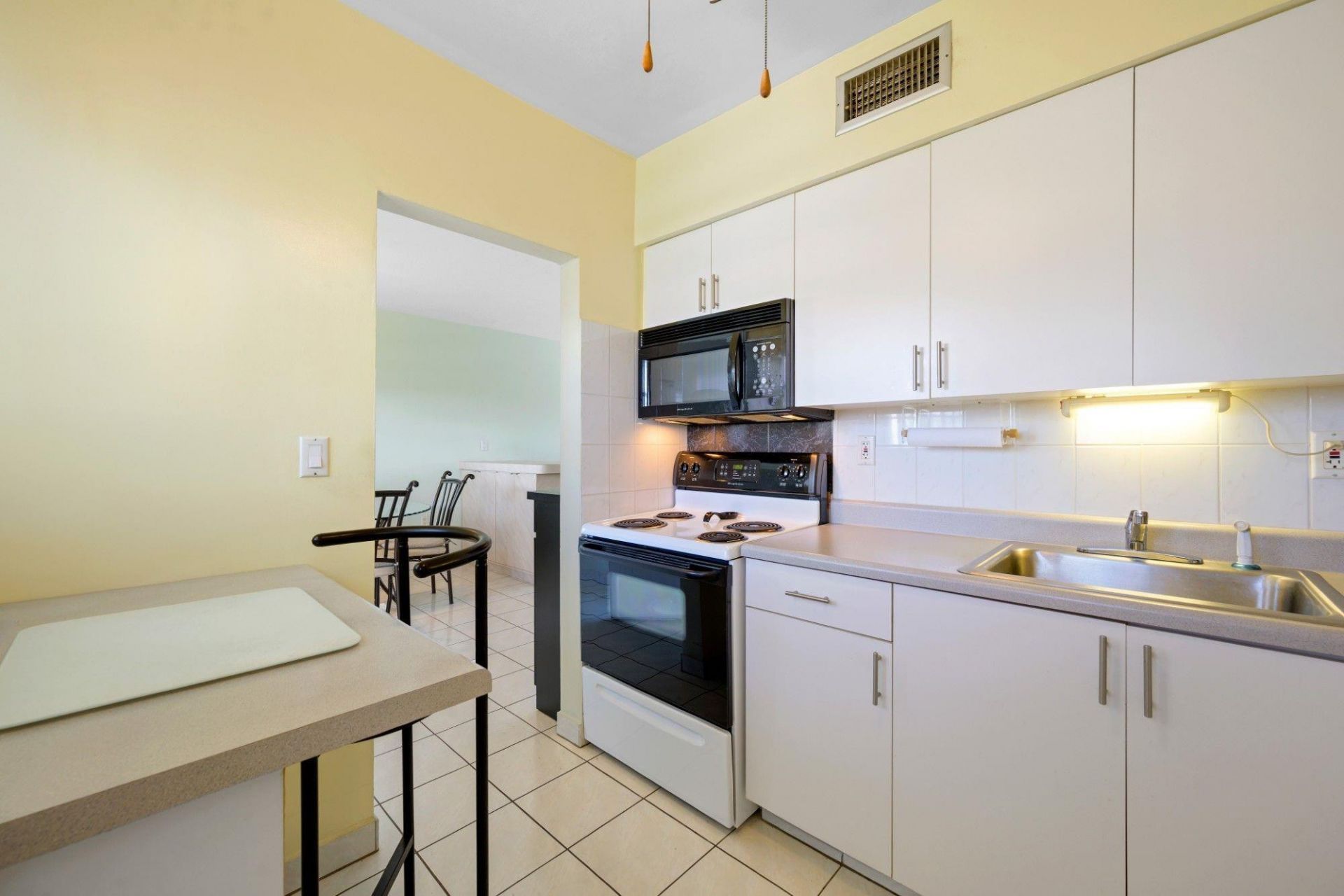 2880 NE 203rd Street, Unit 36B, Aventura, FL 33180 Photo