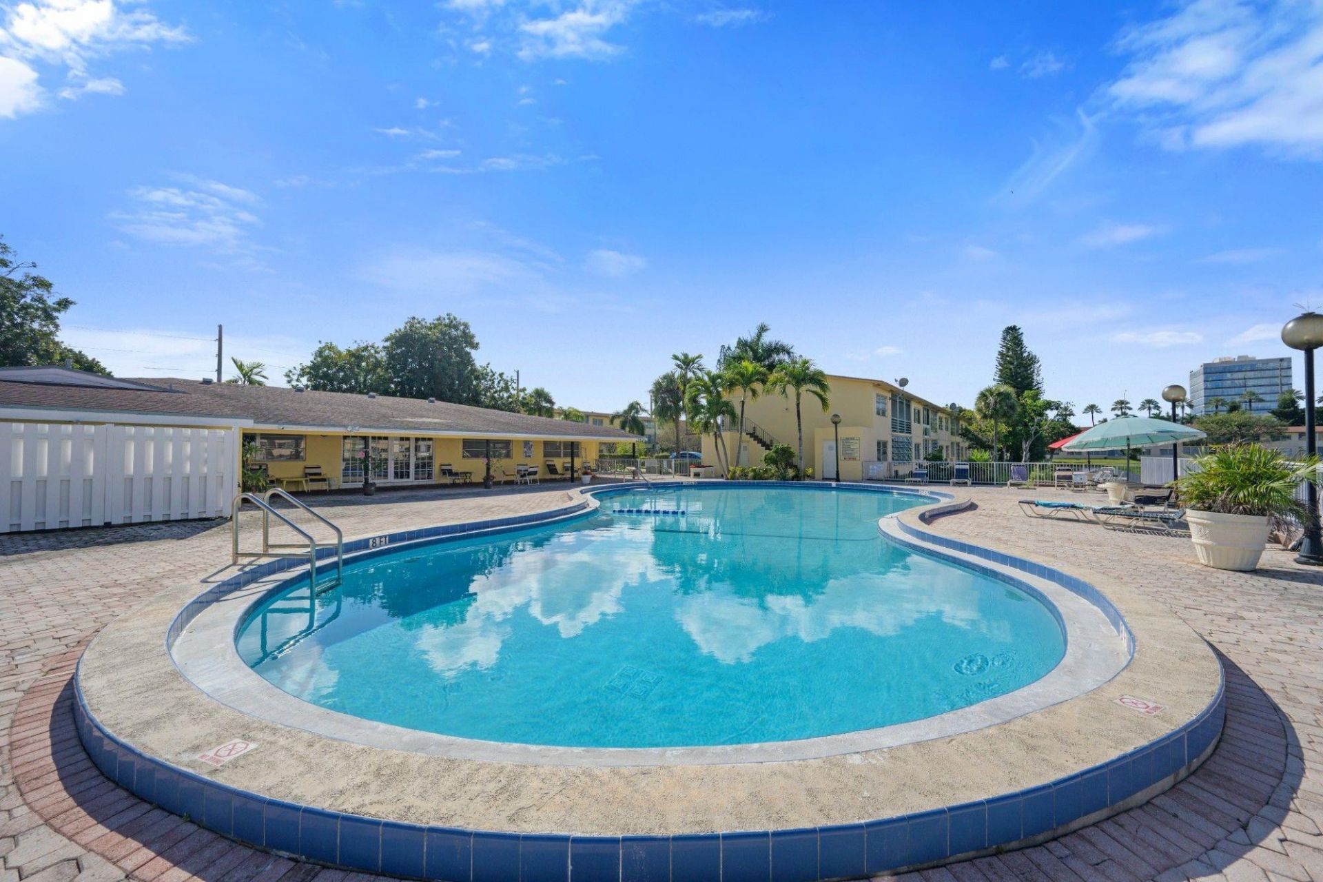 2880 NE 203rd Street, Unit 36B, Aventura, FL 33180 Photo