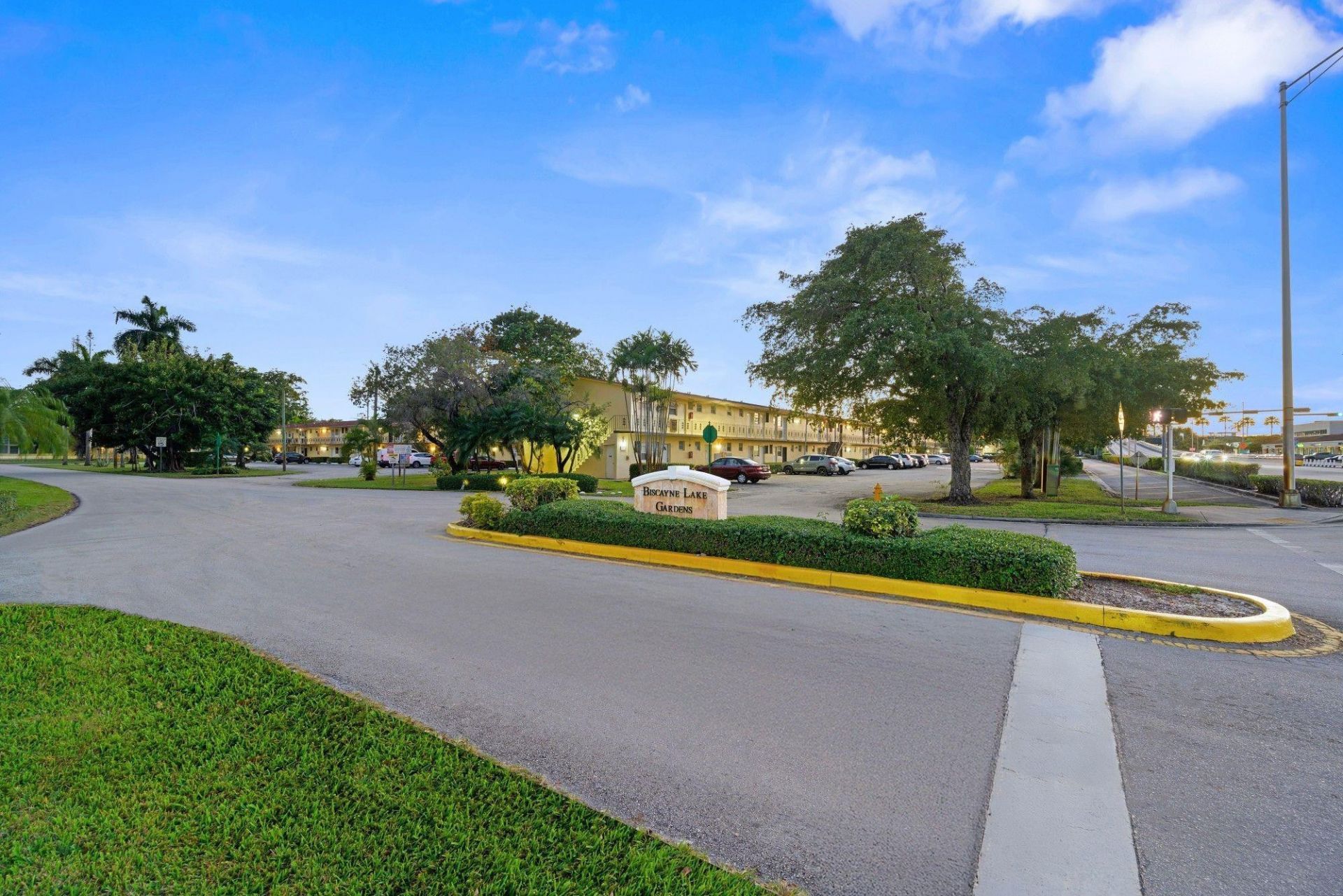 2880 NE 203rd Street, Unit 36B, Aventura, FL 33180 Photo