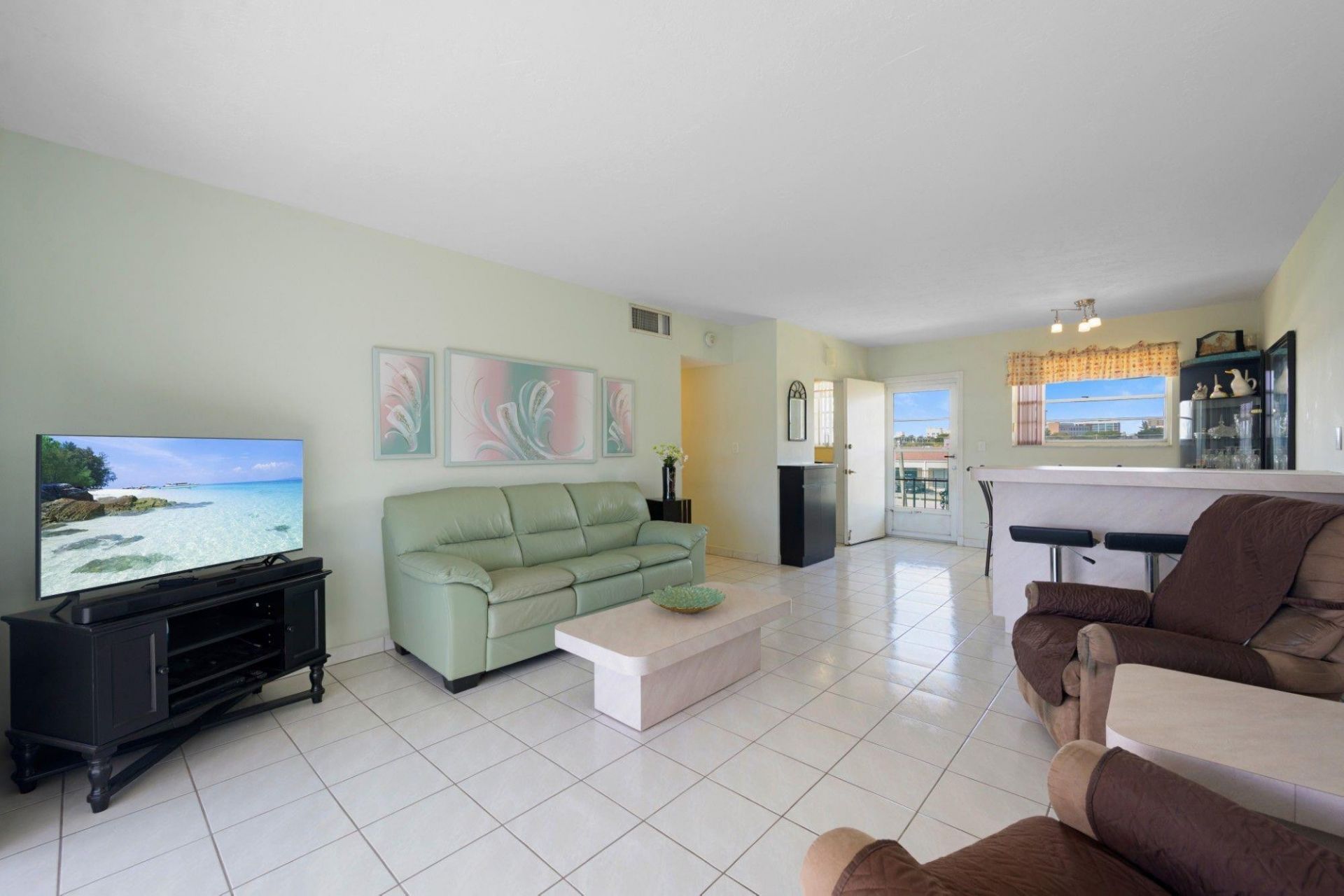 2880 NE 203rd Street, Unit 36B, Aventura, FL 33180 Photo