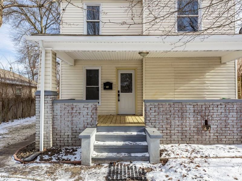817 Raymond Street, Akron, OH 44307 Photo 1