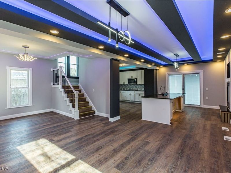 817 Raymond Street, Akron, OH 44307 Photo 12