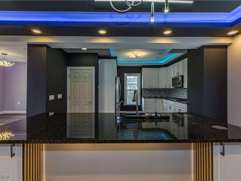 817 Raymond Street, Akron, OH 44307 Photo 16