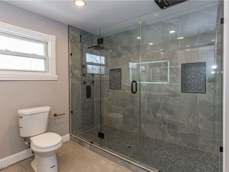 817 Raymond Street, Akron, OH 44307 Photo 26