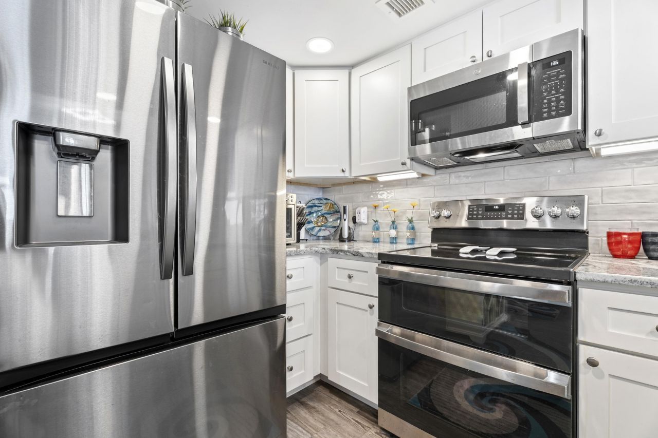 205 74th Ave. N Photo 14