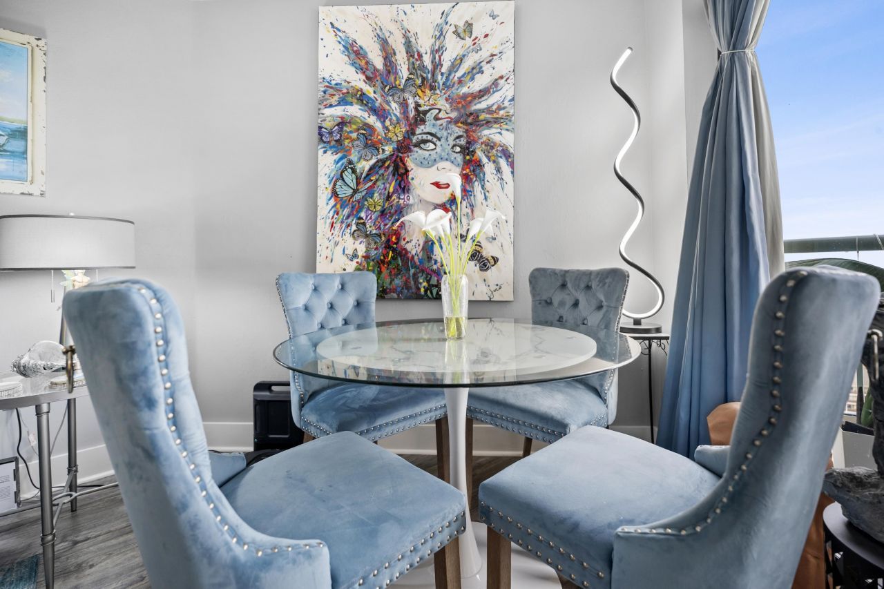 205 74th Ave. N Photo 4