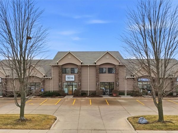 580 Madison Avenue, Unit 5, North Liberty, IA 52317
