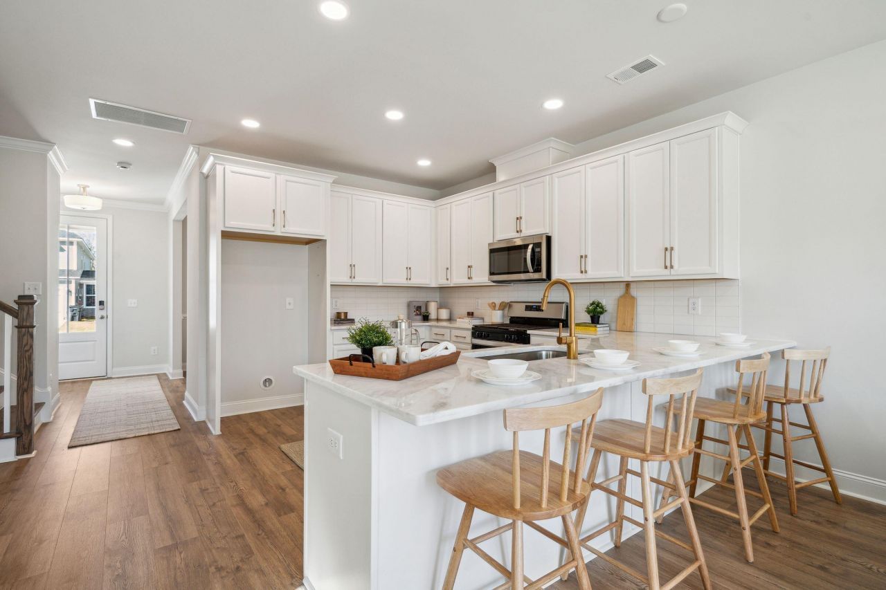 247 Harding Lane Photo 13