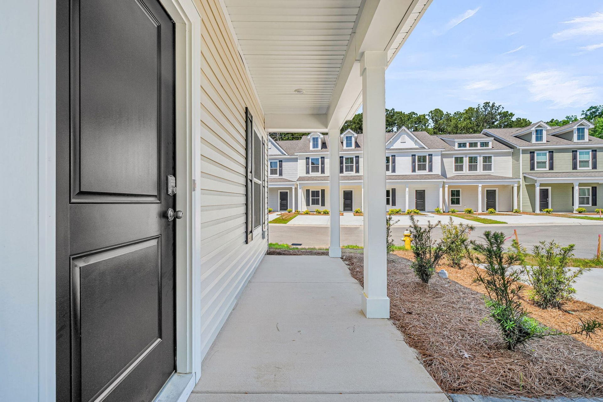247 Harding Lane Photo 4