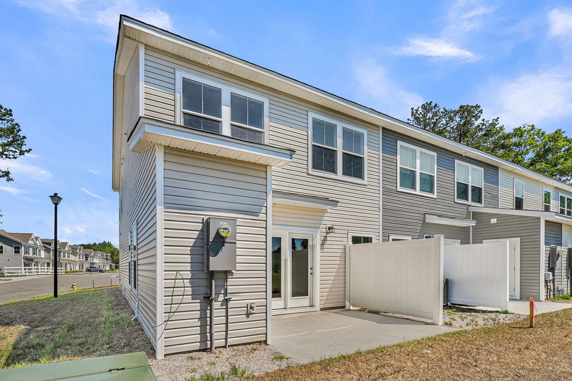 247 Harding Lane Photo 6