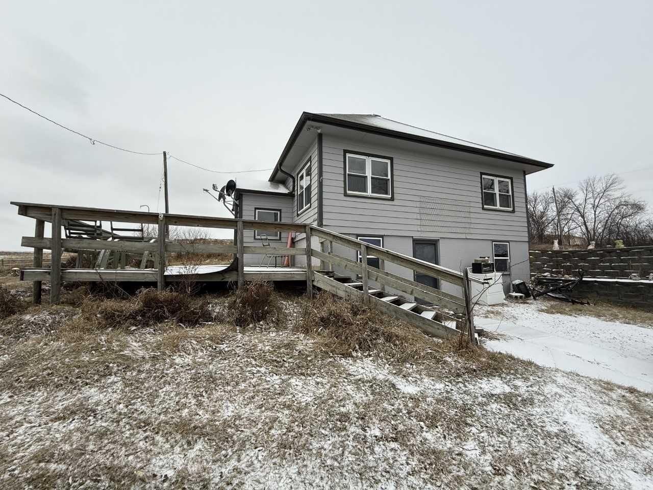 35769 Highway 6, Oakland, IA 51560 Main Photo