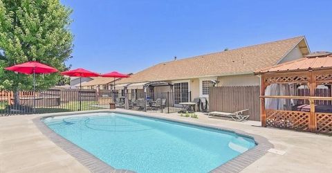 1675 Talking Sparrow Drive, Spanish Springs, NV 89441 Photo
