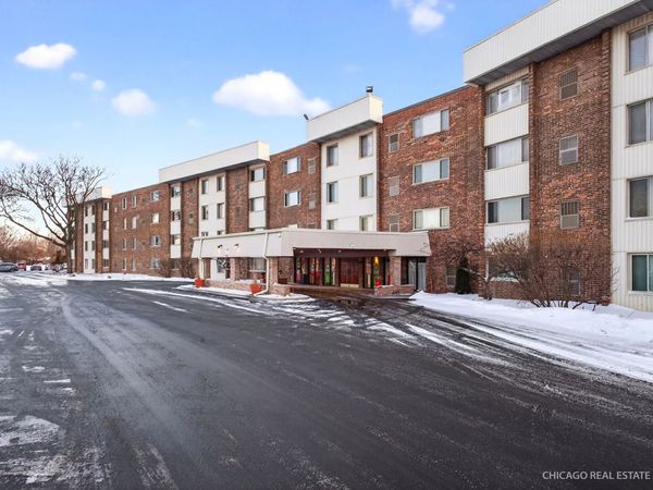 841 N York Road, Unit 218, Elmhurst, IL 60126