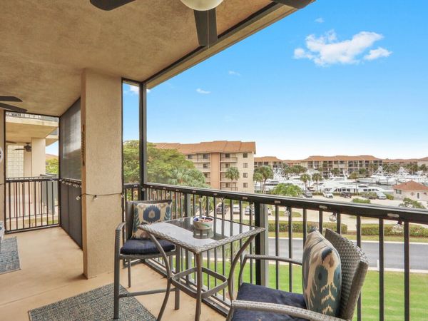 901 Seafarer Circle, Unit 403, Jupiter, FL 33477