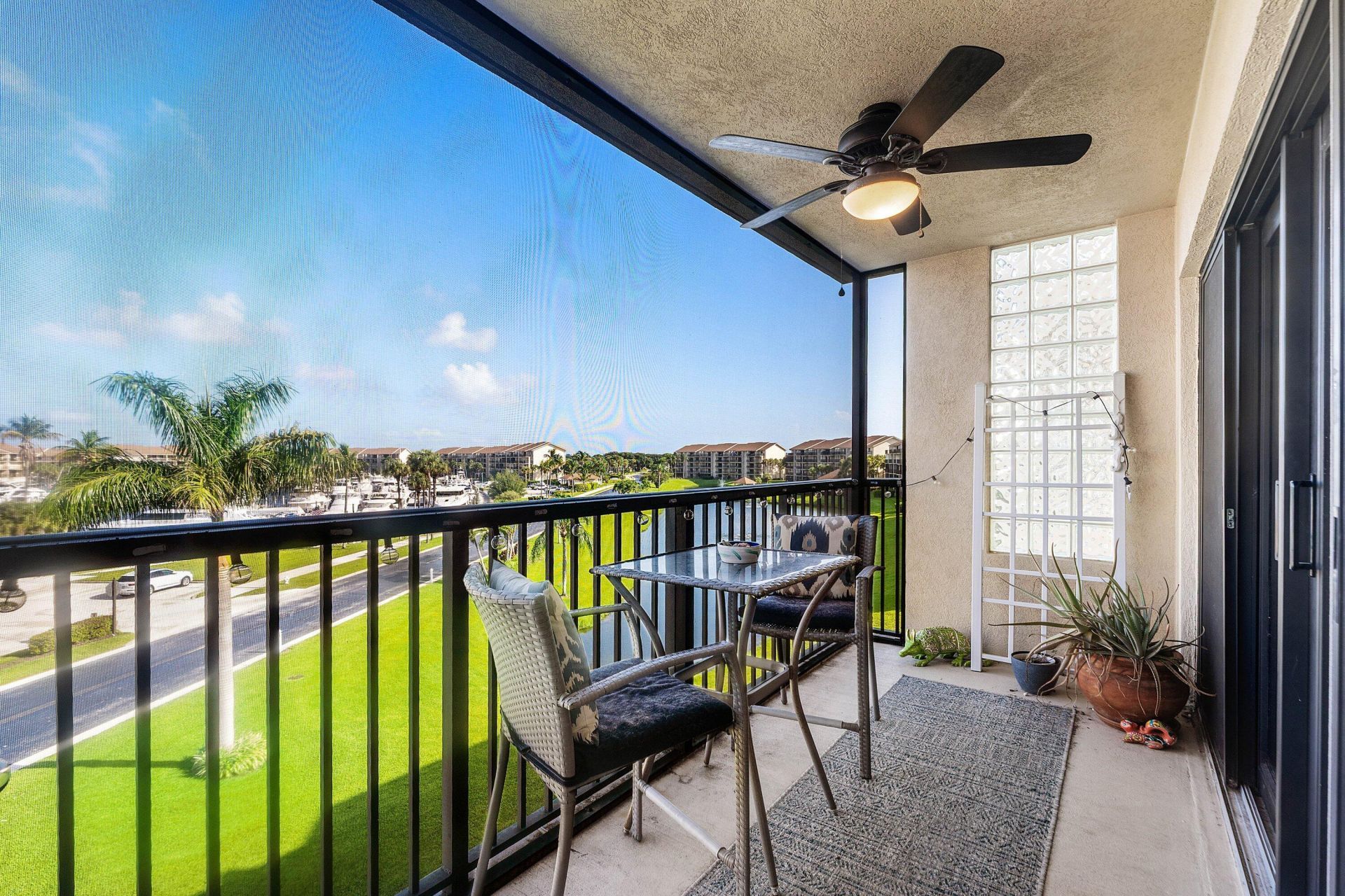 901 Seafarer Circle, Unit 403, Jupiter, FL 33477 Photo
