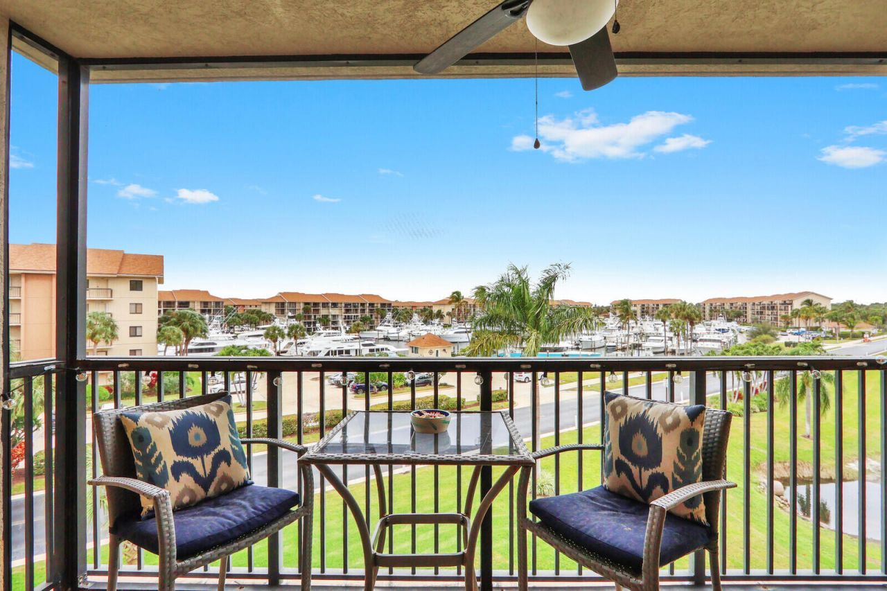 901 Seafarer Circle, Unit 403, Jupiter, FL 33477 Photo