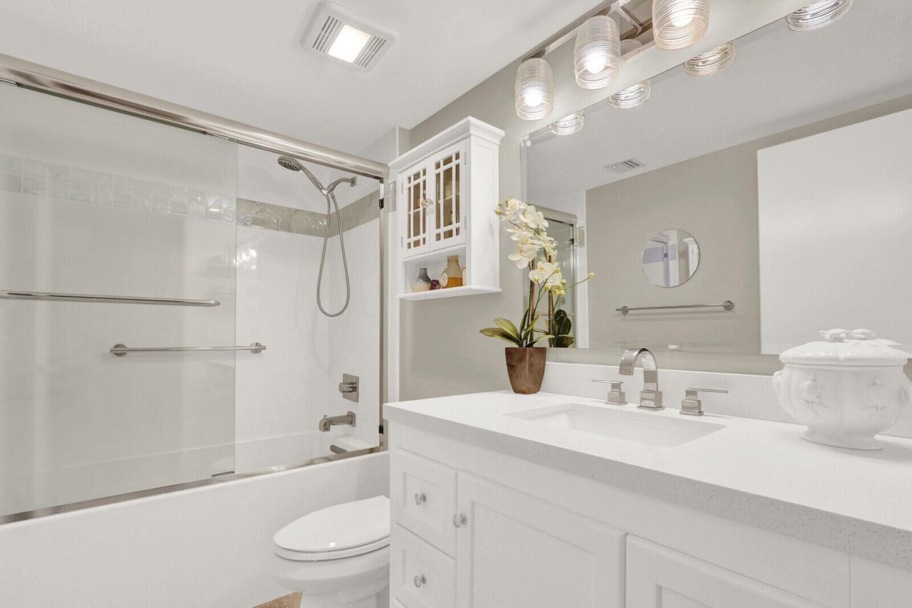 901 Seafarer Circle, Unit 403, Jupiter, FL 33477 Photo