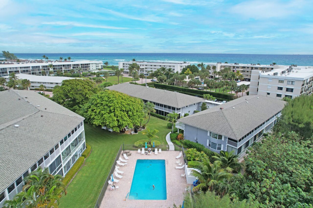 901 Seafarer Circle, Unit 403, Jupiter, FL 33477 Photo