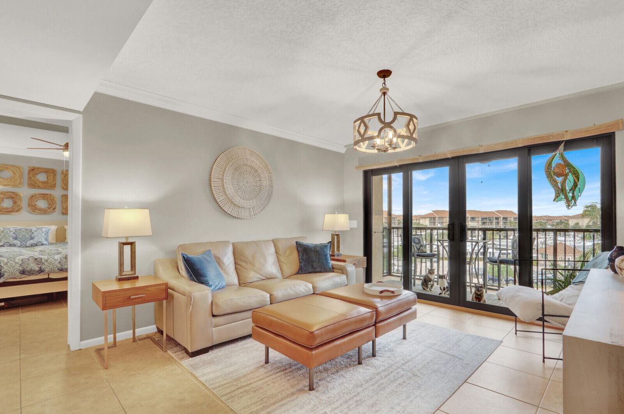 901 Seafarer Circle, Unit 403, Jupiter, FL 33477 Photo