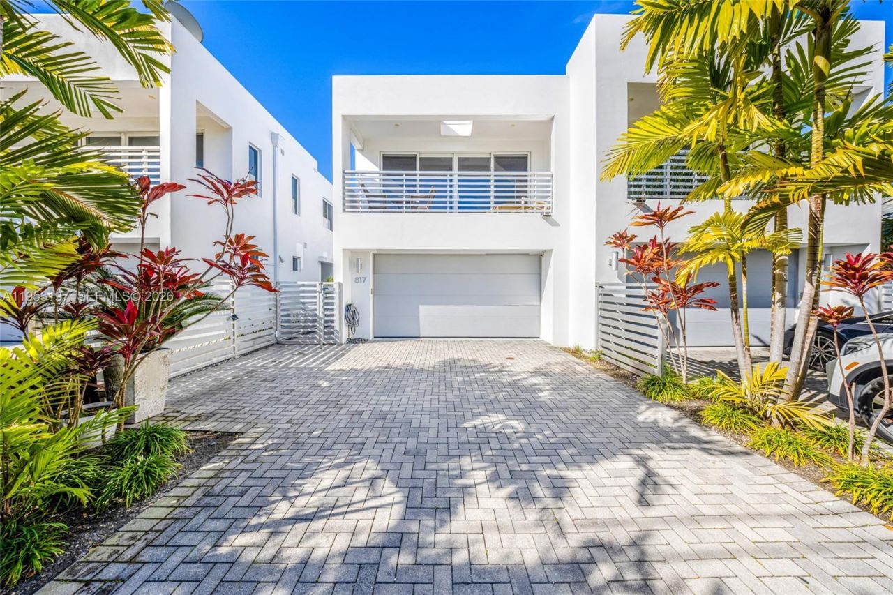 817 NE 17th Way, Fort Lauderdale, FL 33304 Photo