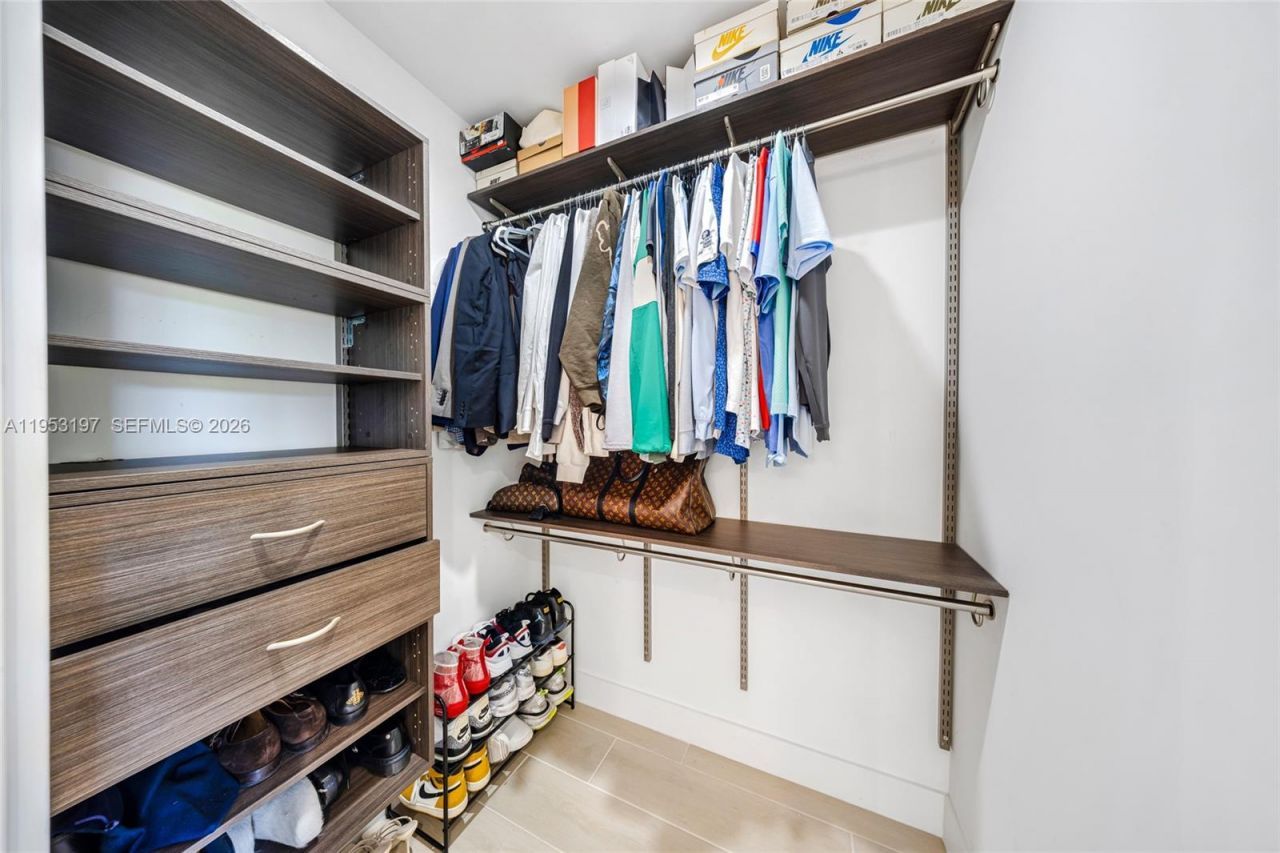 817 NE 17th Way, Fort Lauderdale, FL 33304 Photo