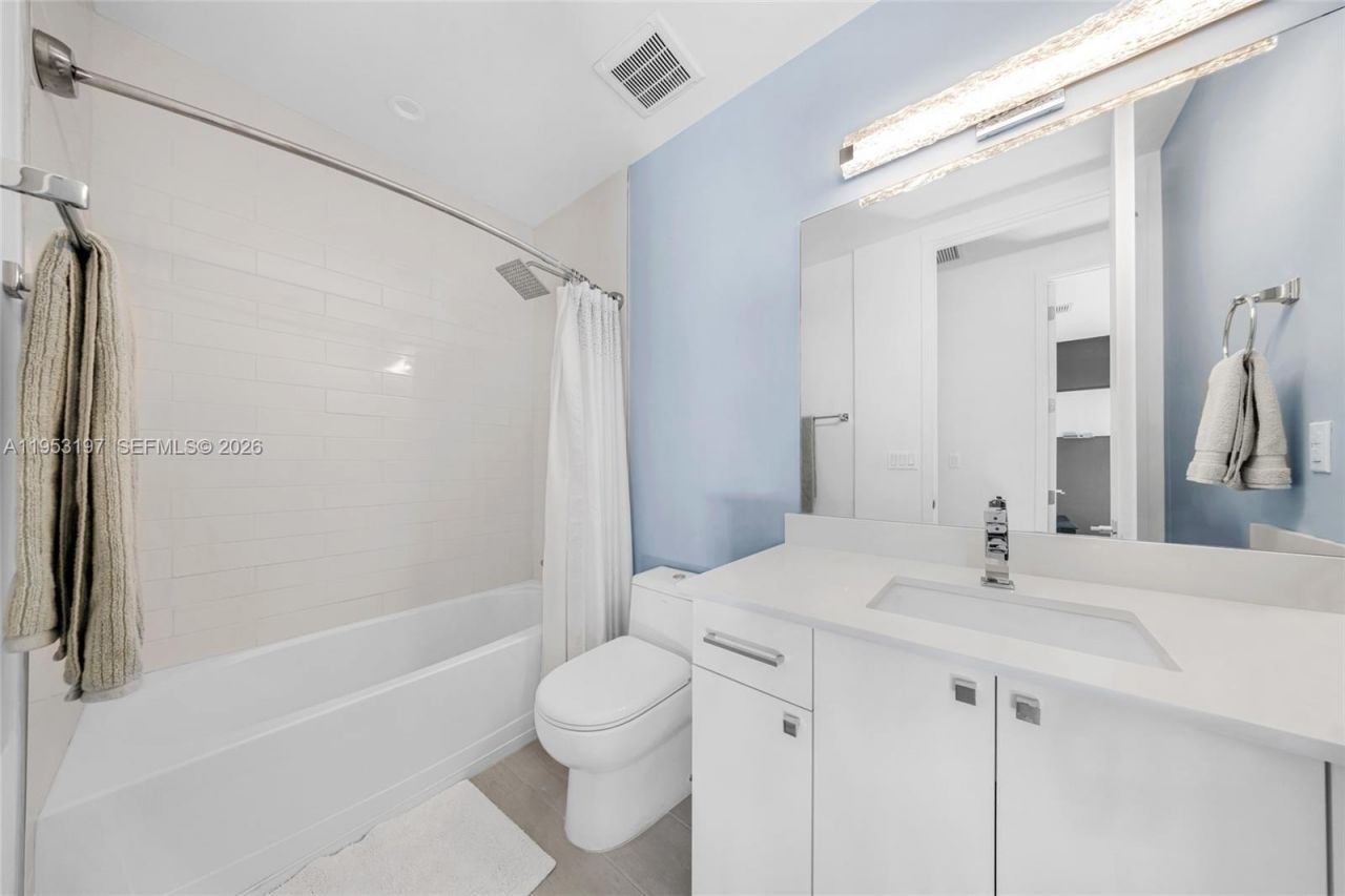 817 NE 17th Way, Fort Lauderdale, FL 33304 Photo