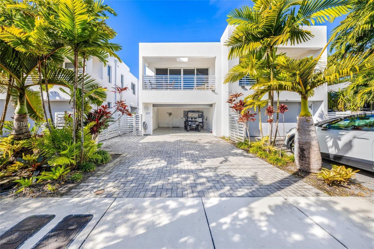 817 NE 17th Way, Fort Lauderdale, FL 33304 Photo