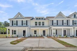 251 Harding Lane photo 4