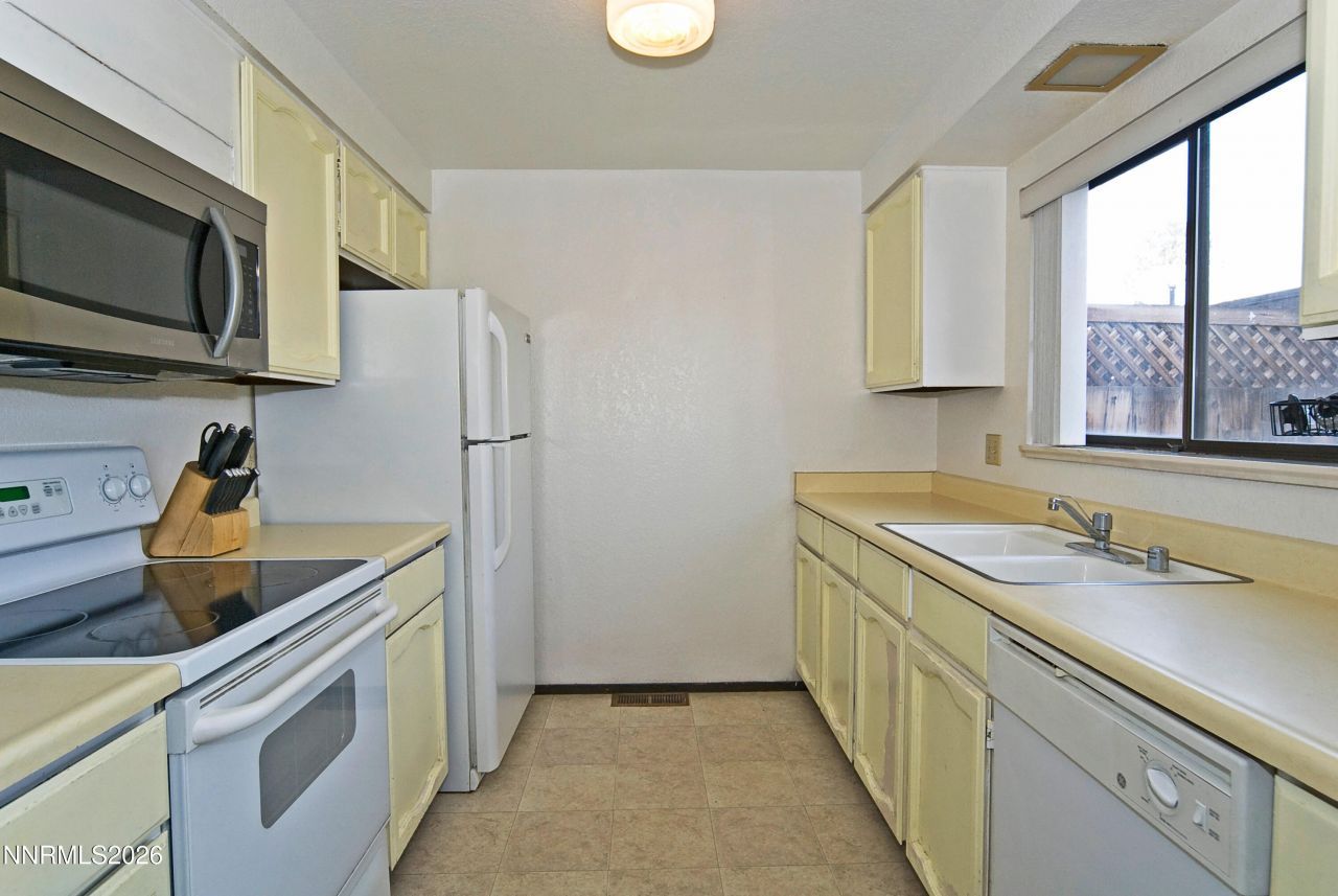 718 Travis Drive, Unit APT C, Carson City, NV 89701 Photo