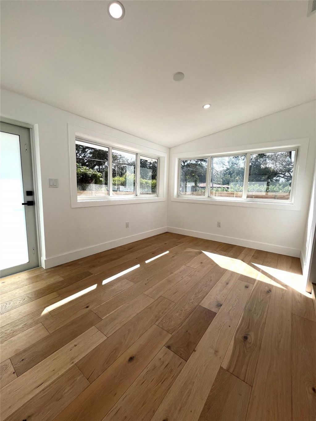 8801 N Miami Ave, El Portal, FL 33150 Photo