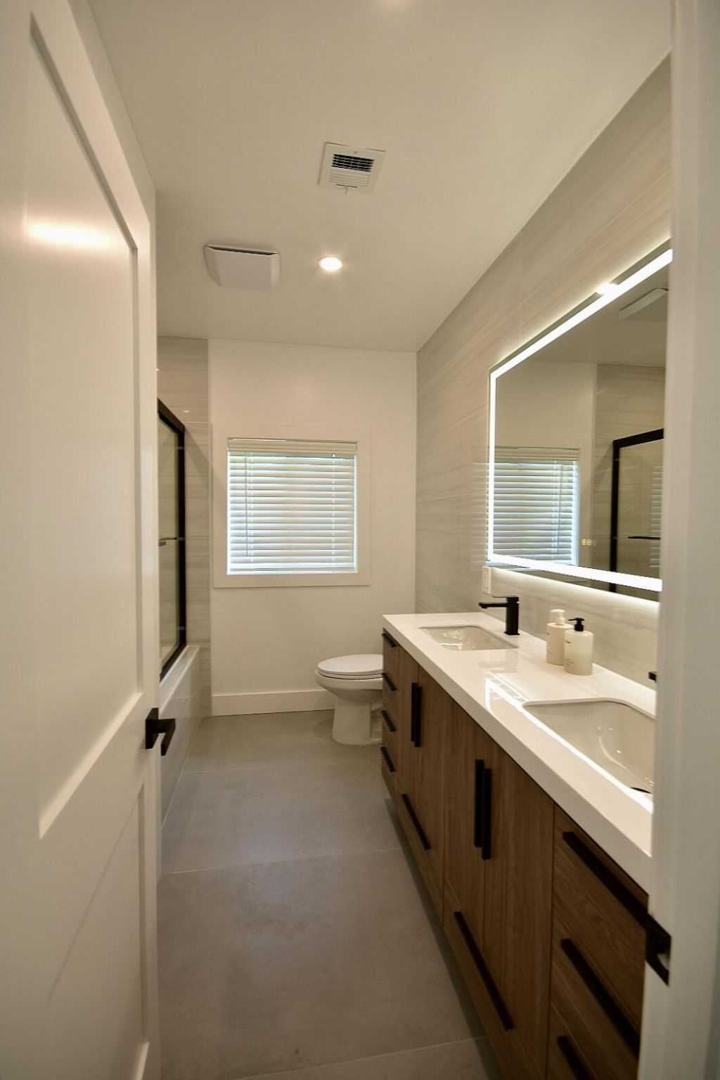 8801 N Miami Avenue, El Portal, FL 33150 Photo